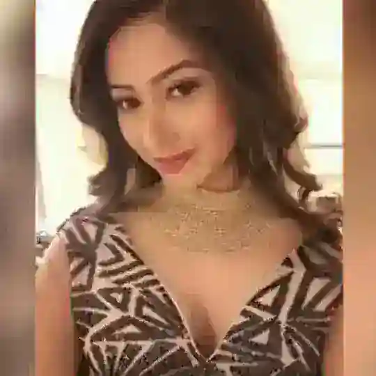 Girl dating group