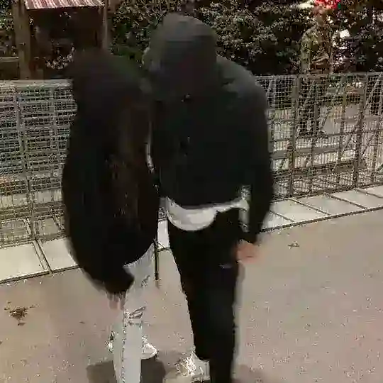 𝙂𝙐𝘾𝘾𝙄 𝘼𝙈𝙀𝙍𝙄𝘾𝘼 🎧🧸 Chat