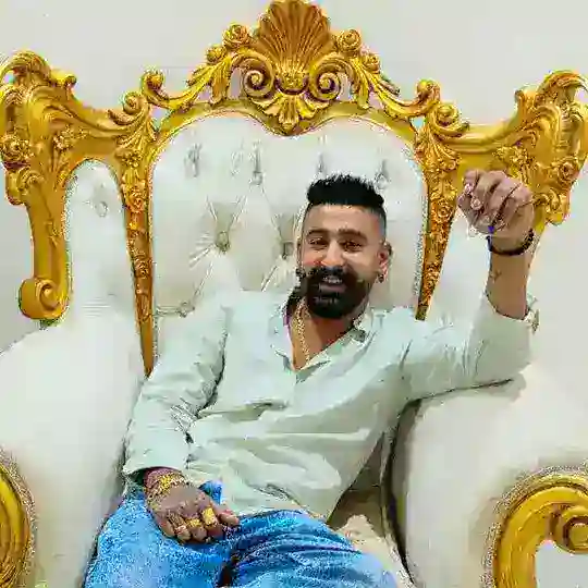 Malik Mumbai (2015) 🎈