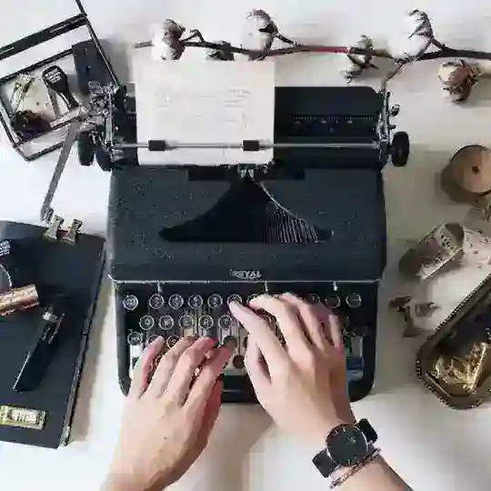 {تایپیست ها}