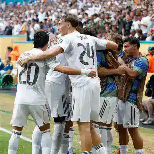 TAYFUUT 🤍 HALA MADRID Y NADA MAS Chatt