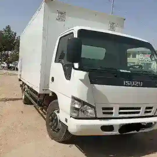 ISUZU BOZOR