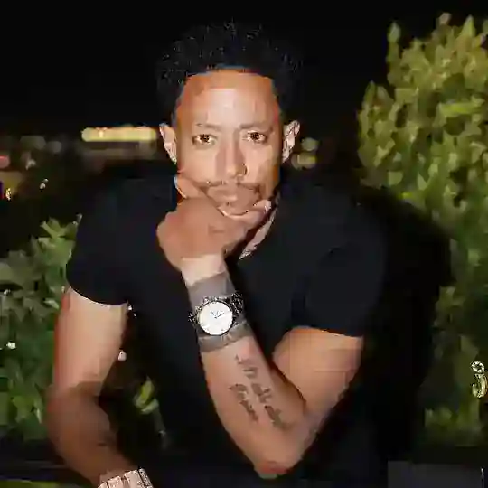አዶናይ ሽልማች
