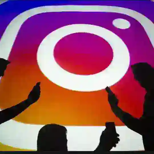 Insta ARMY β€οΈβοΈπ Like Comment Follow