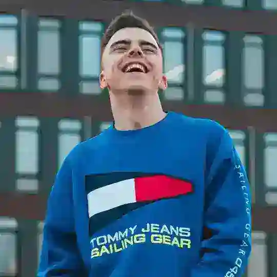 Денис Джонибоевич Chat