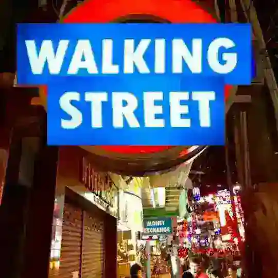 Walking Street Local Chatroom, Pattaya, Thailand