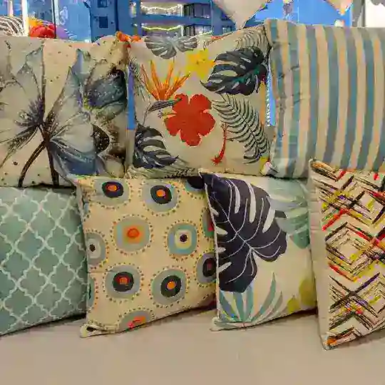 Orkid pillow and design