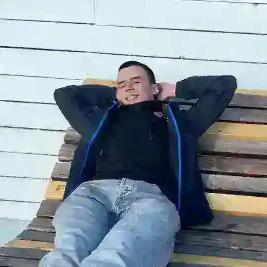 чатик School Trader