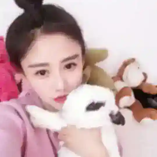 美女脱光光