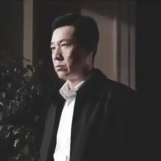 偏执狂【全网最强轰炸机】 Chat