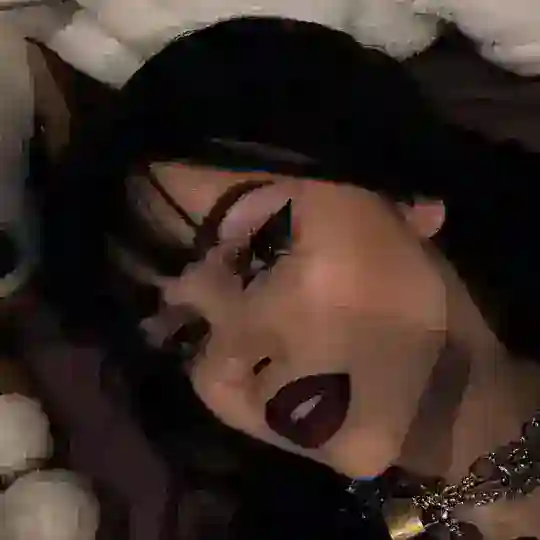 للعرب فقط