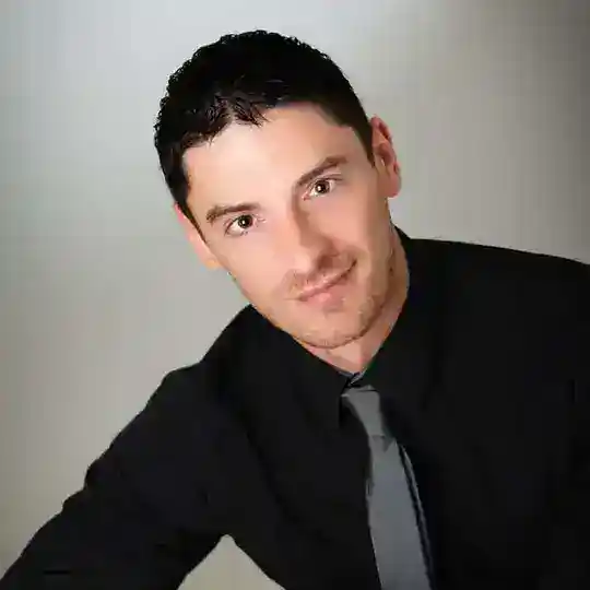 Mark Collett Chat