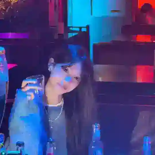 បែកធ្លាយវីដេអូថ្មីៗ